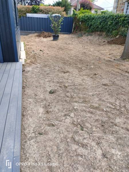 Terrassement d'un jardin près de saint Germain