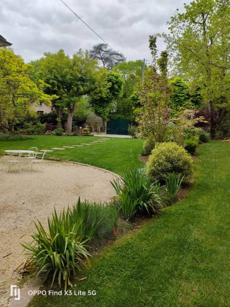 Allée de jardin à Saint Germain en Laye